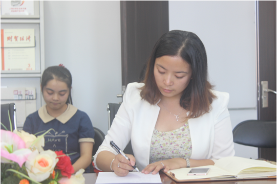 李菊老师发言学生返乡座谈会是该校与学生进行沟通的重要渠道之一